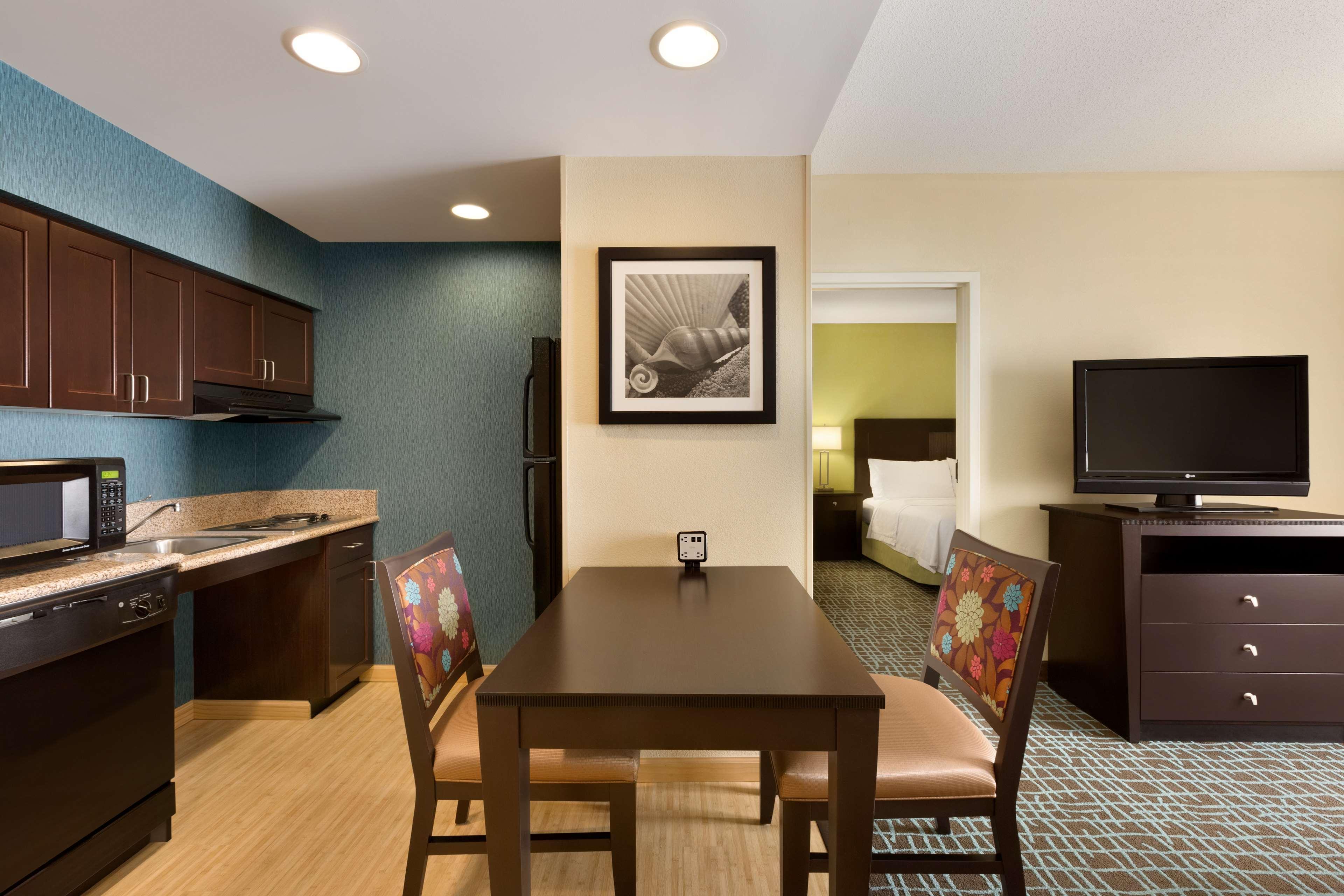 Homewood Suites Fort Myers Airport - Fgcu Exterior photo