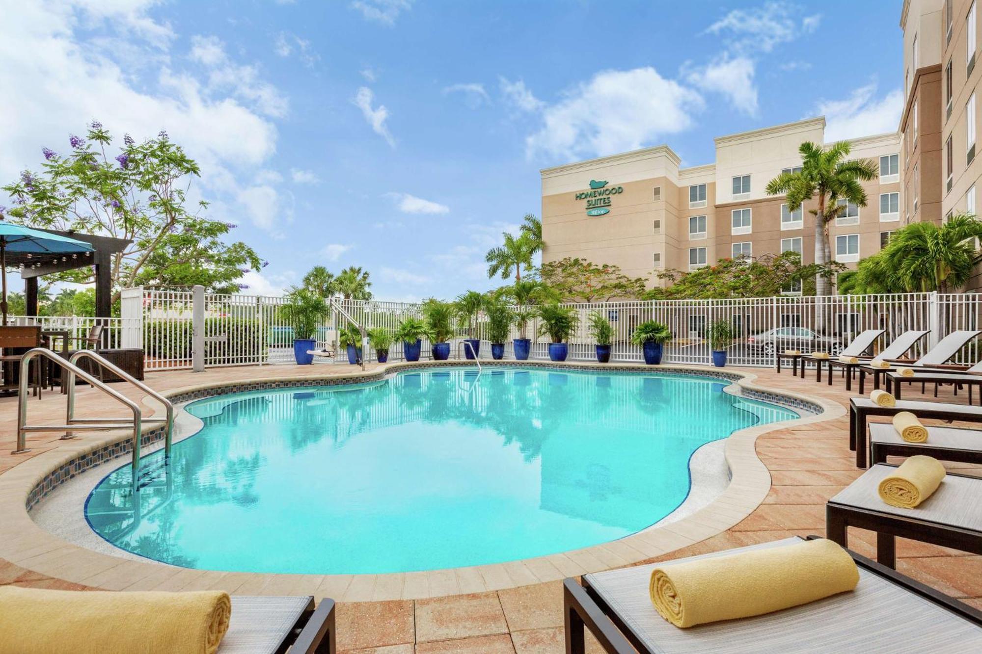 Homewood Suites Fort Myers Airport - Fgcu Exterior photo